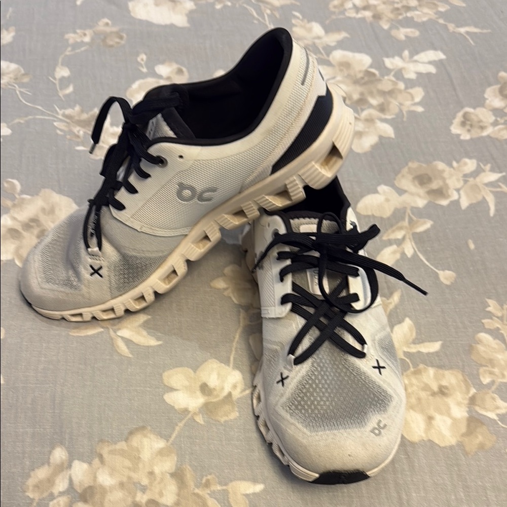 On Running Athletic Shoes - Black and White